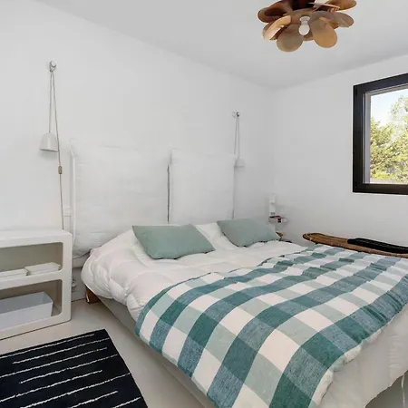 Maison Des Violettes 4 Personnes 度假居 *